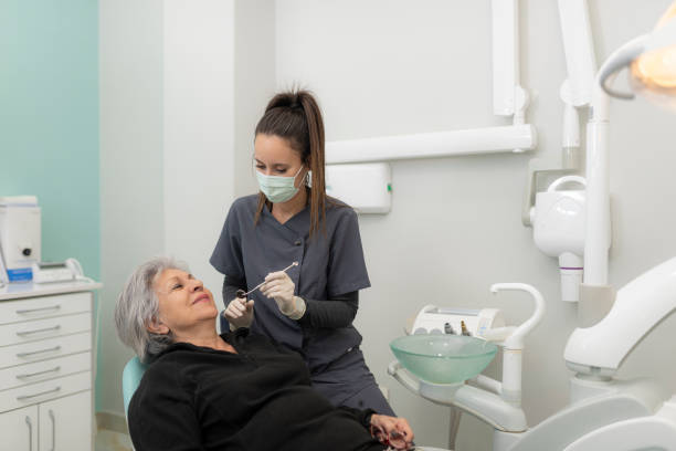 Best Emergency Gum Treatment in Tower Lakes, IL